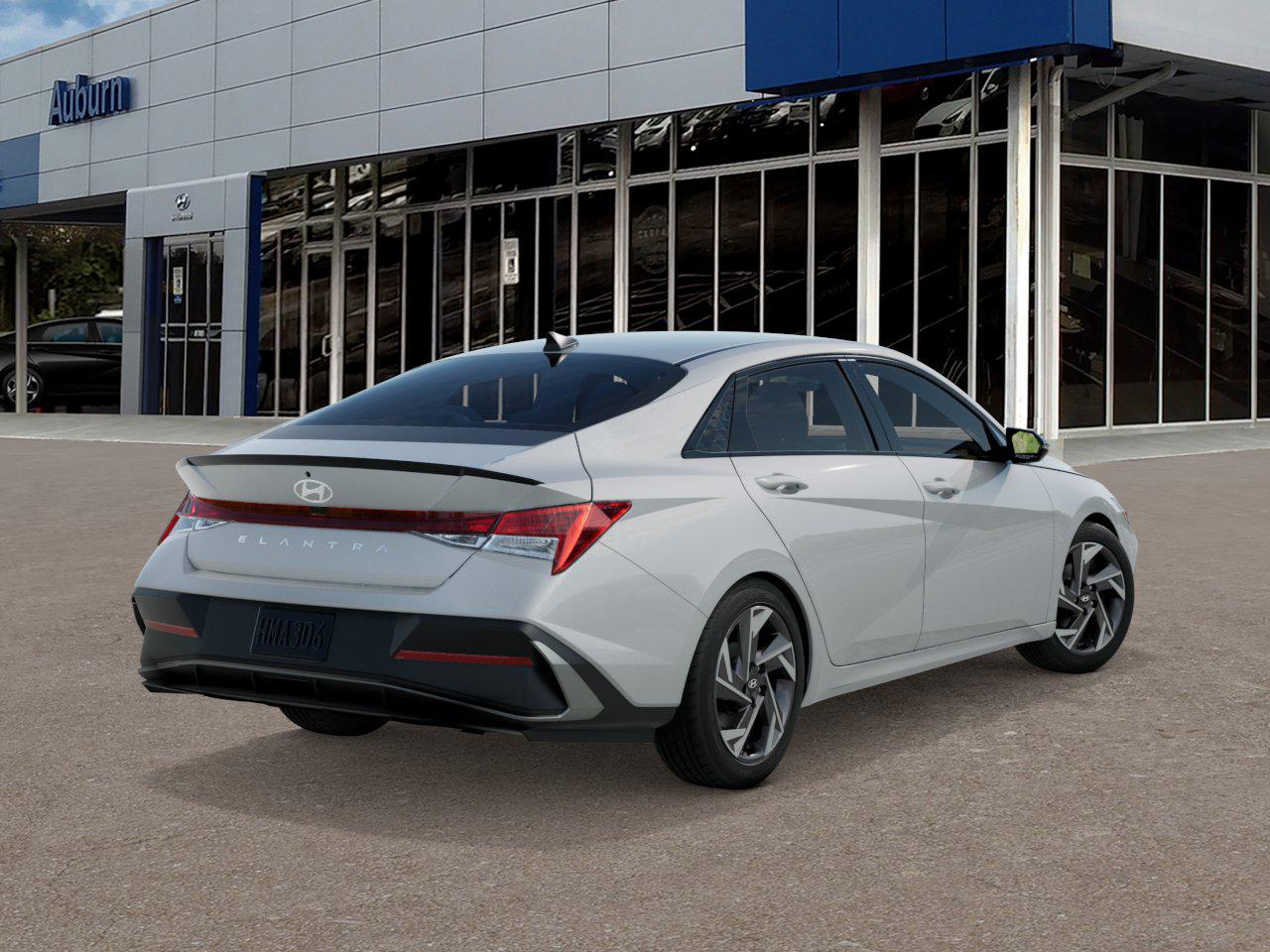 2025 Hyundai Elantra SEL Sport photo 3