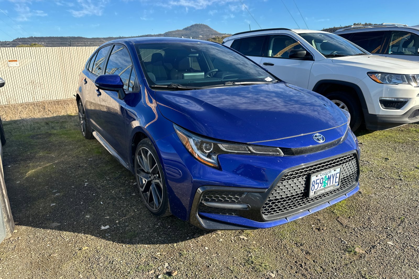 2021 Toyota Corolla SE photo 2