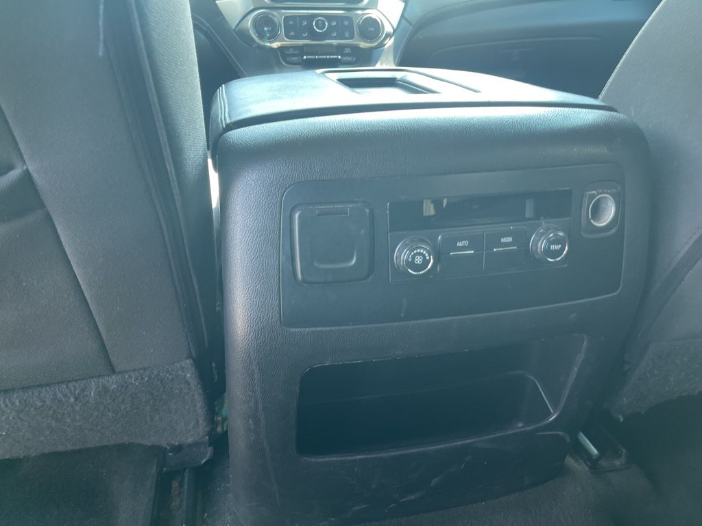 2017 Chevrolet Tahoe LS photo 19