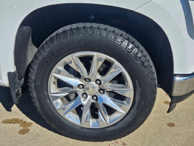 2021 Chevrolet Silverado 1500 LTZ photo 3