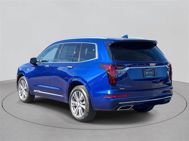 2024 Cadillac XT6 Premium Luxury photo 2