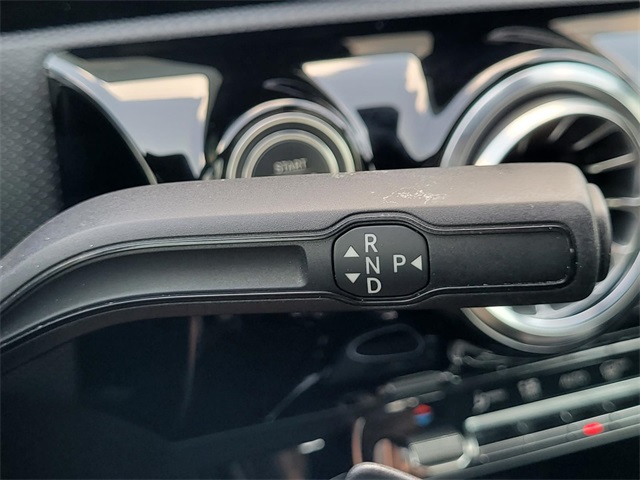 2022 Mercedes Benz A 220 photo 16