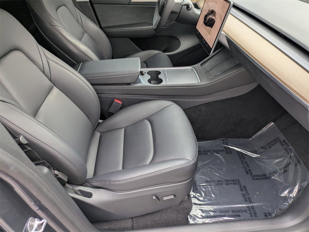 2023 Tesla Model Y Long Range photo 27