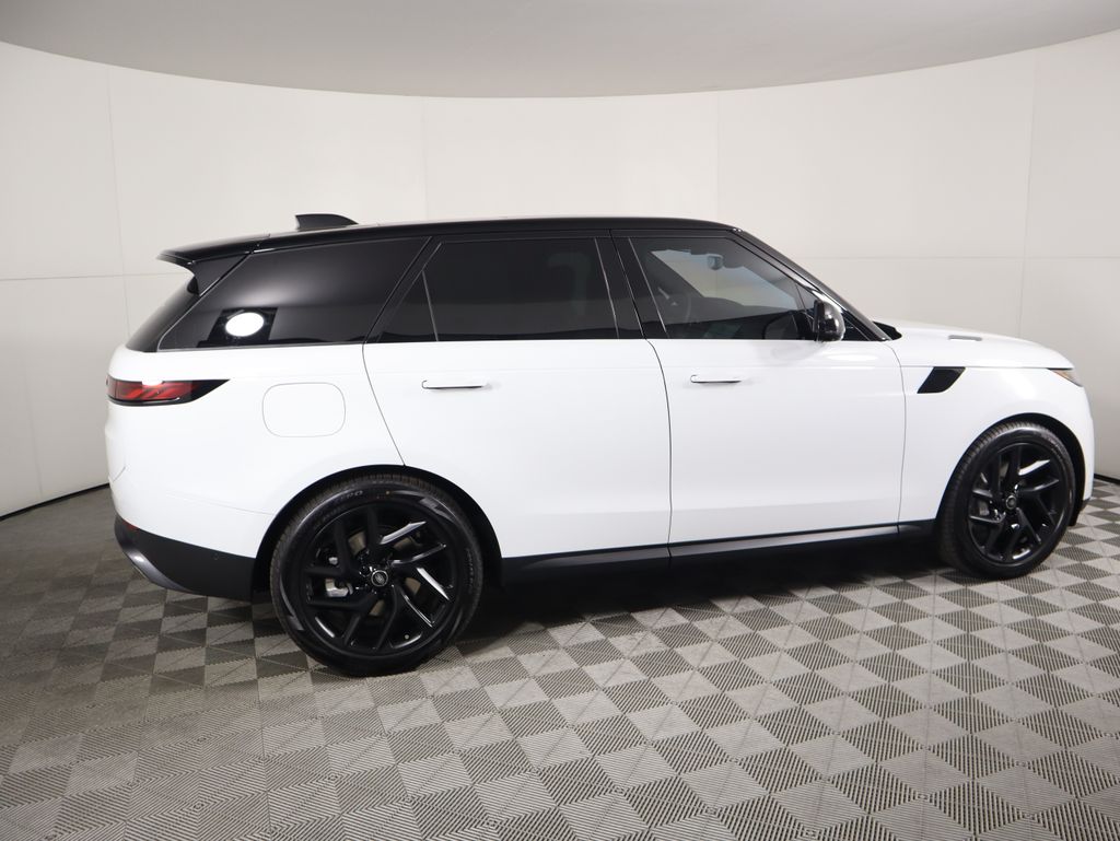 2025 Land Rover Range Rover Sport SE photo 4
