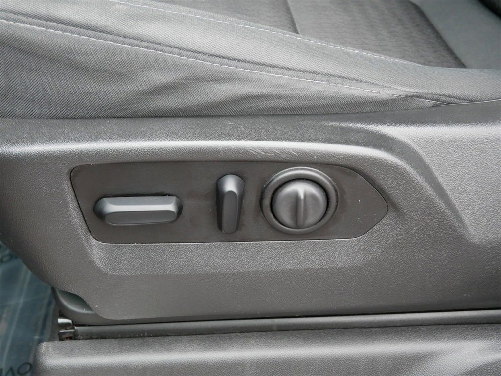 2021 Chevrolet Silverado 1500 LT photo 17