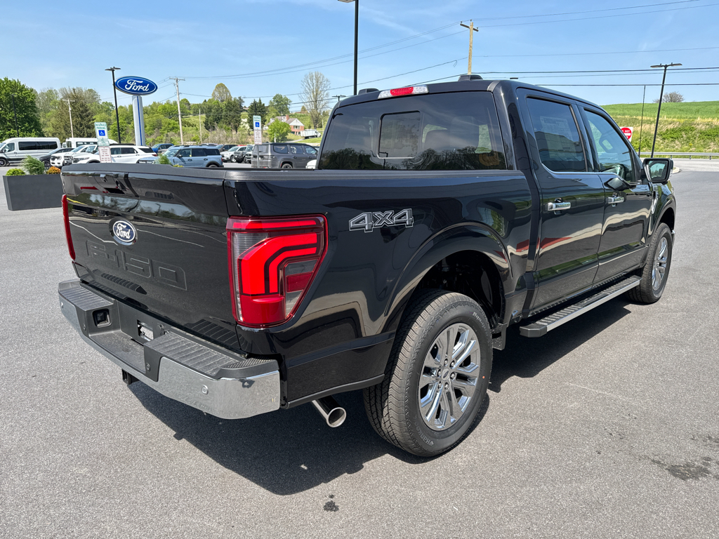 2025 Ford F-150 Lariat photo 17