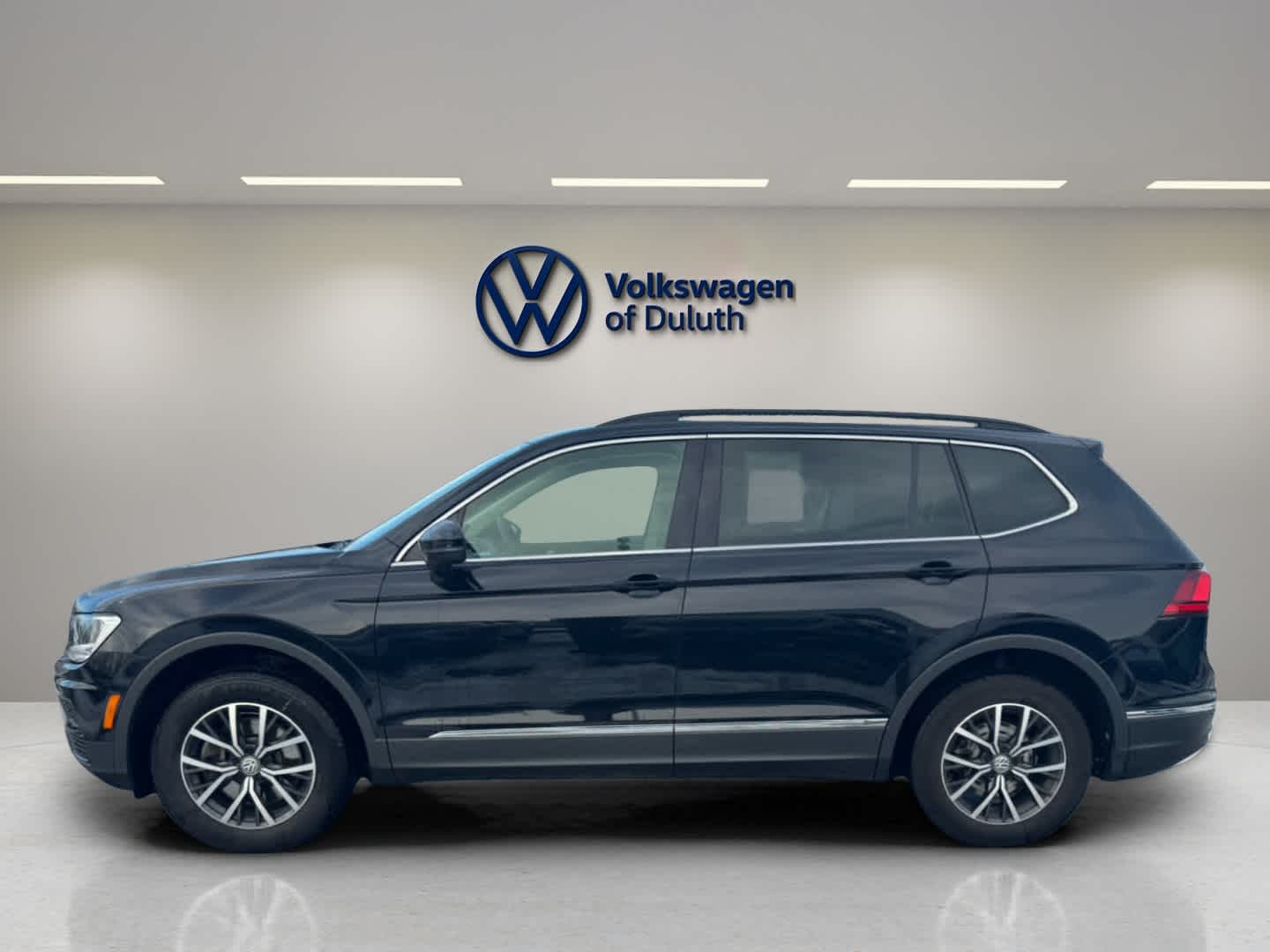Certified 2020 Volkswagen Tiguan SE with VIN 3VV2B7AX6LM132819 for sale in Hermantown, Minnesota