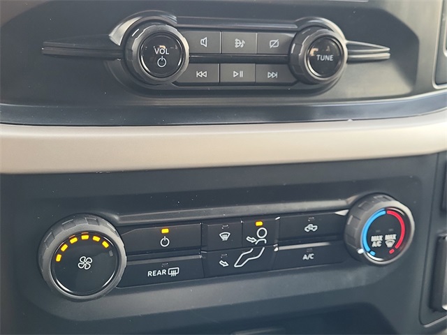 2023 Ford F-150 XLT photo 18