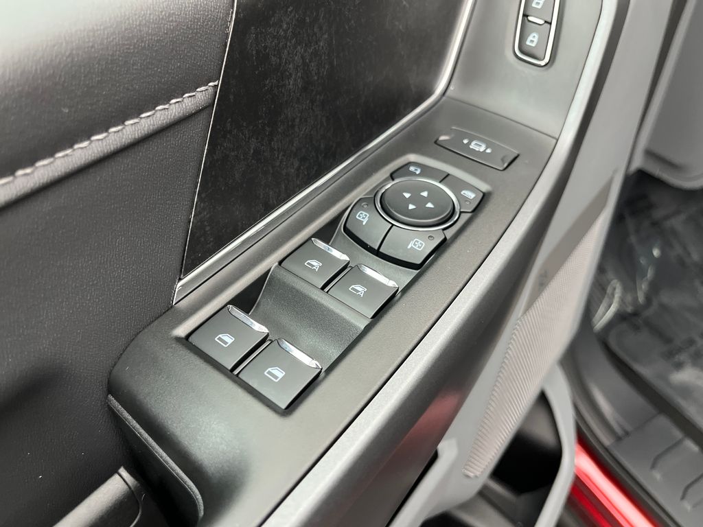 2026 Ford F-250 XLT photo 9