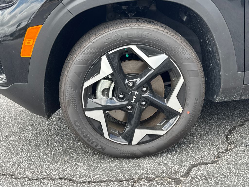 2025 Kia Seltos EX photo 9