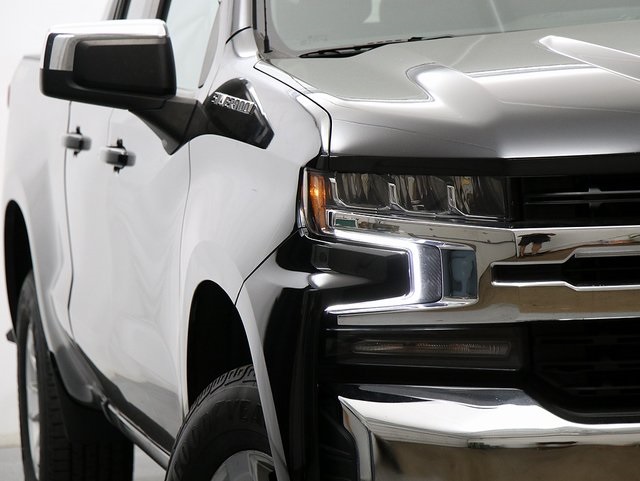 2019 Chevrolet Silverado 1500 LT photo 4