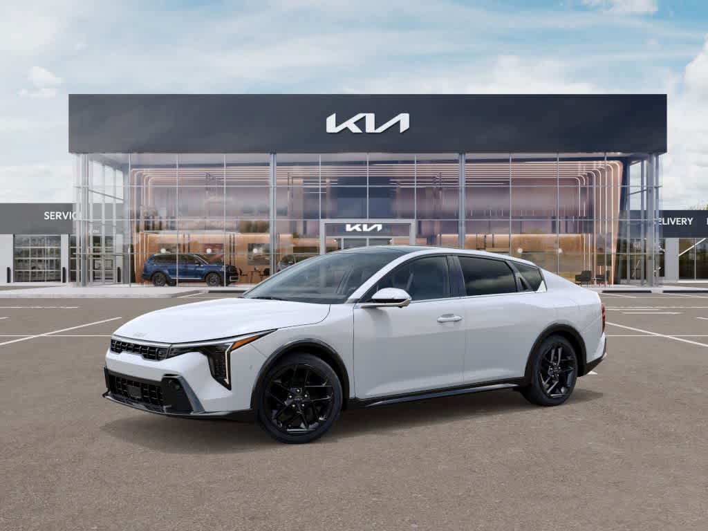 2025 Kia K4 GT-Line Turbo photo 4