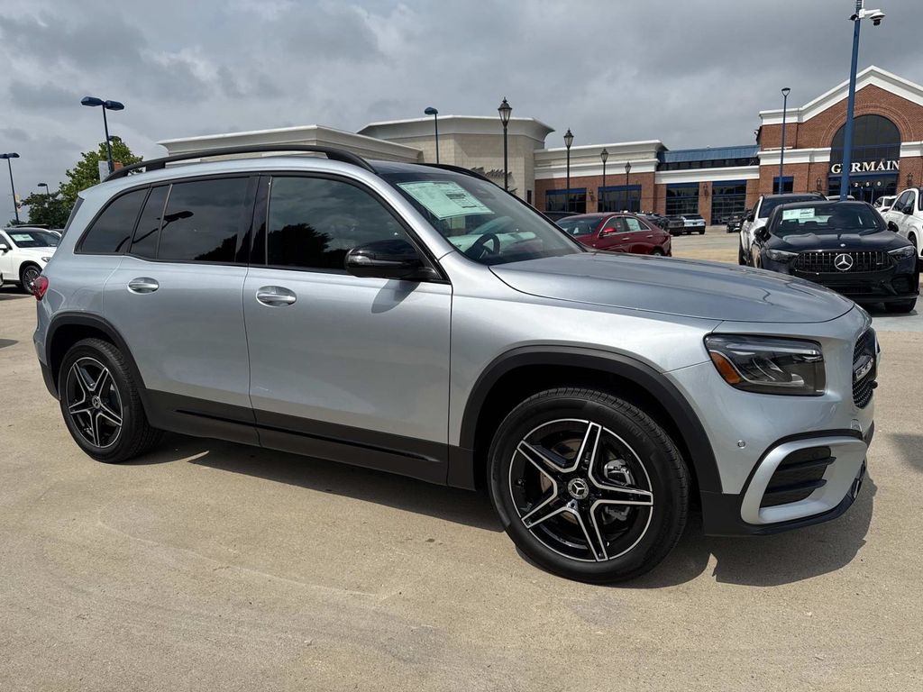 2025 Mercedes Benz GLB 250 4MATIC photo 7