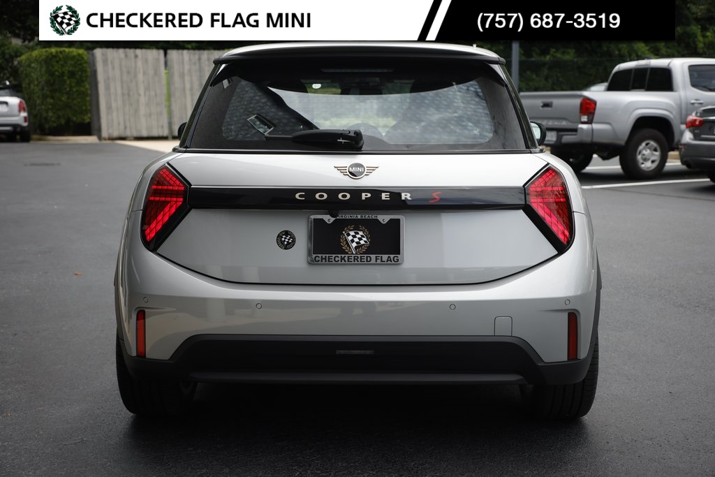 2025 Mini Cooper Hardtop S photo 9
