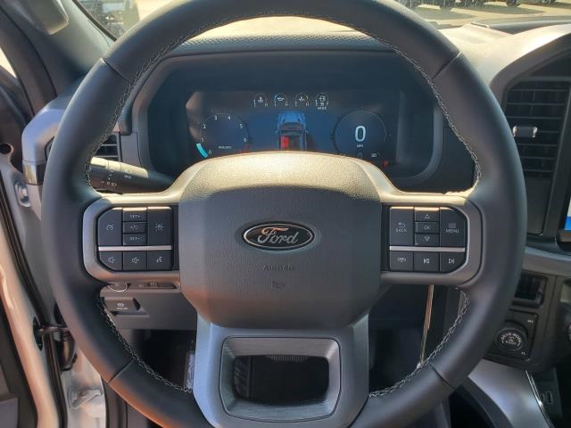 2025 Ford F-150 XLT photo 16