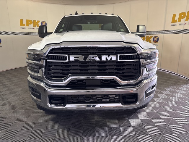 2025 Ram 2500 Tradesman photo 8