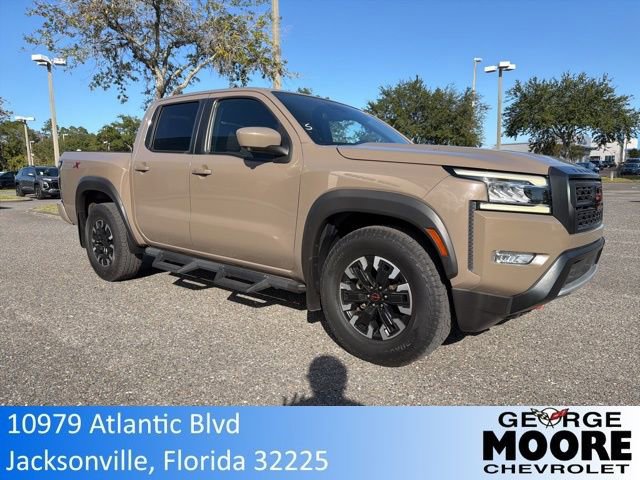 2022 Nissan Frontier PRO-X's photo