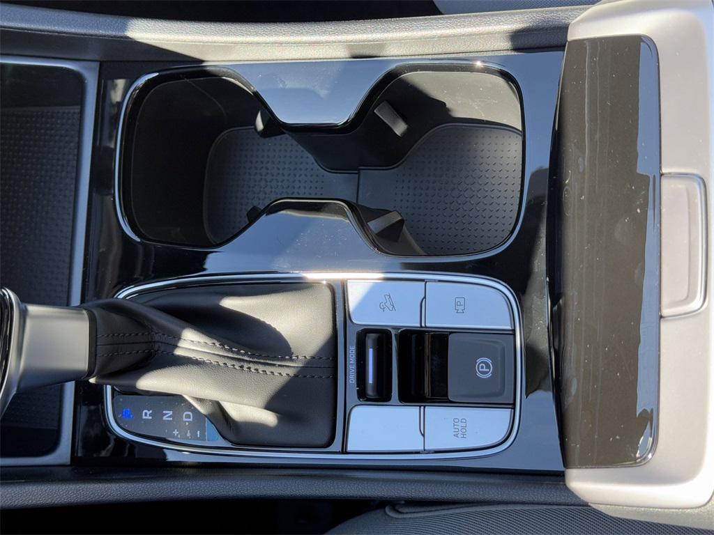 2025 Hyundai Santa Cruz SE photo 25