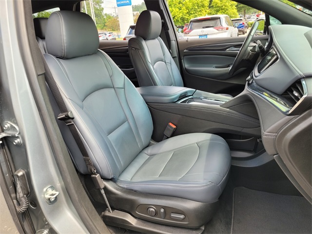 2023 Buick Enclave Essence photo 17