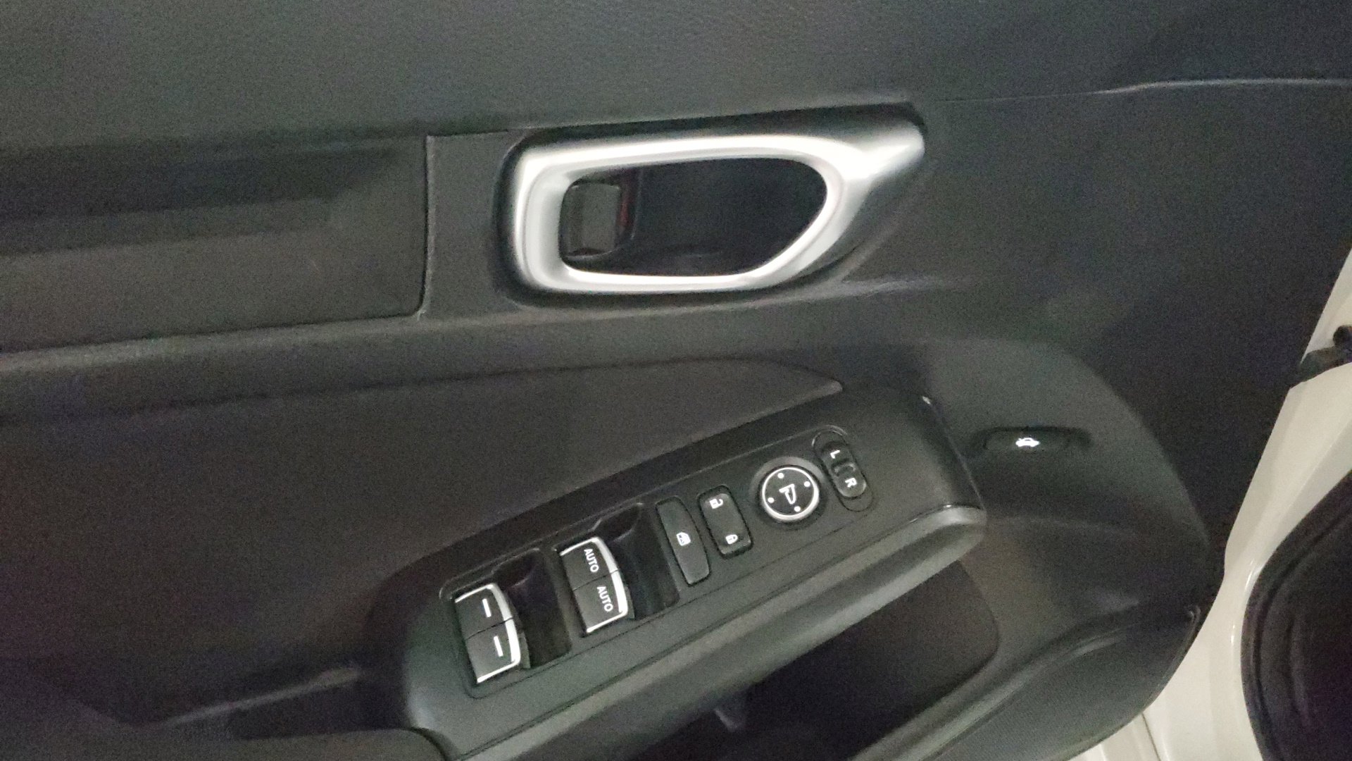 2024 Honda Civic Sport photo 17