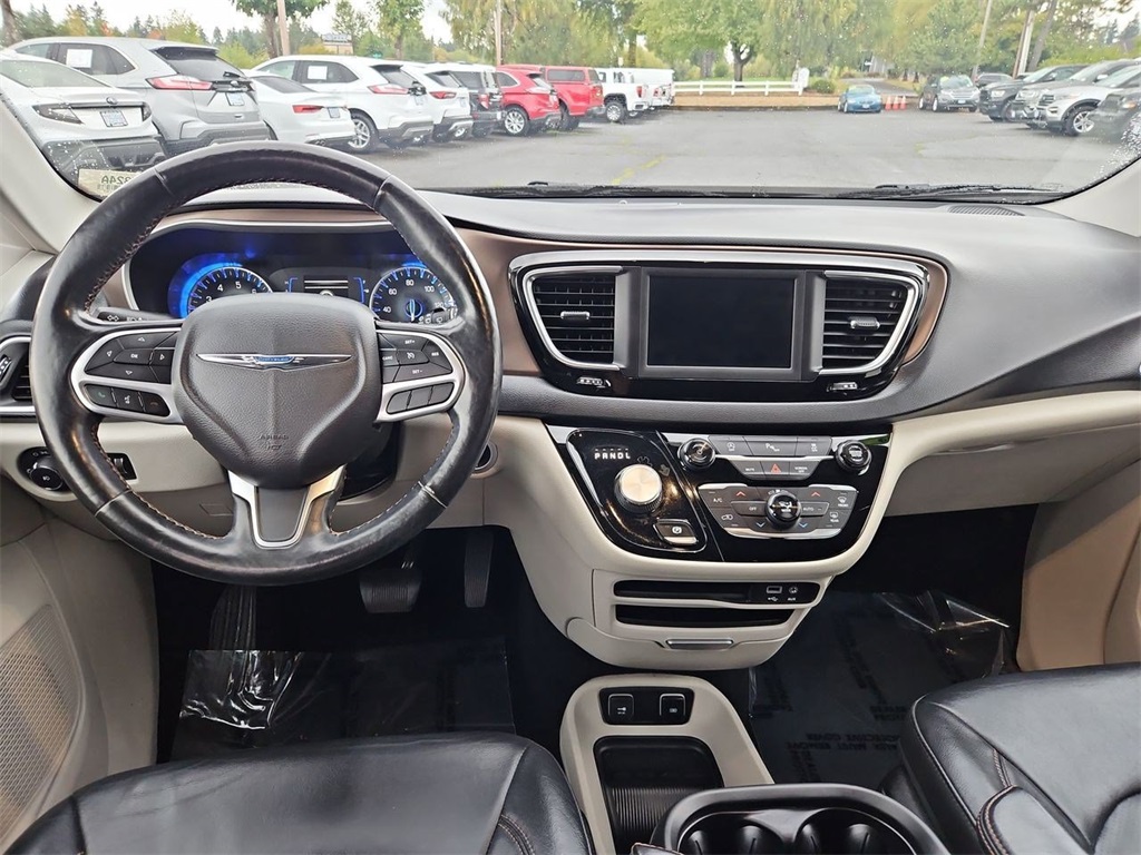 2019 Chrysler Pacifica Touring L photo 22