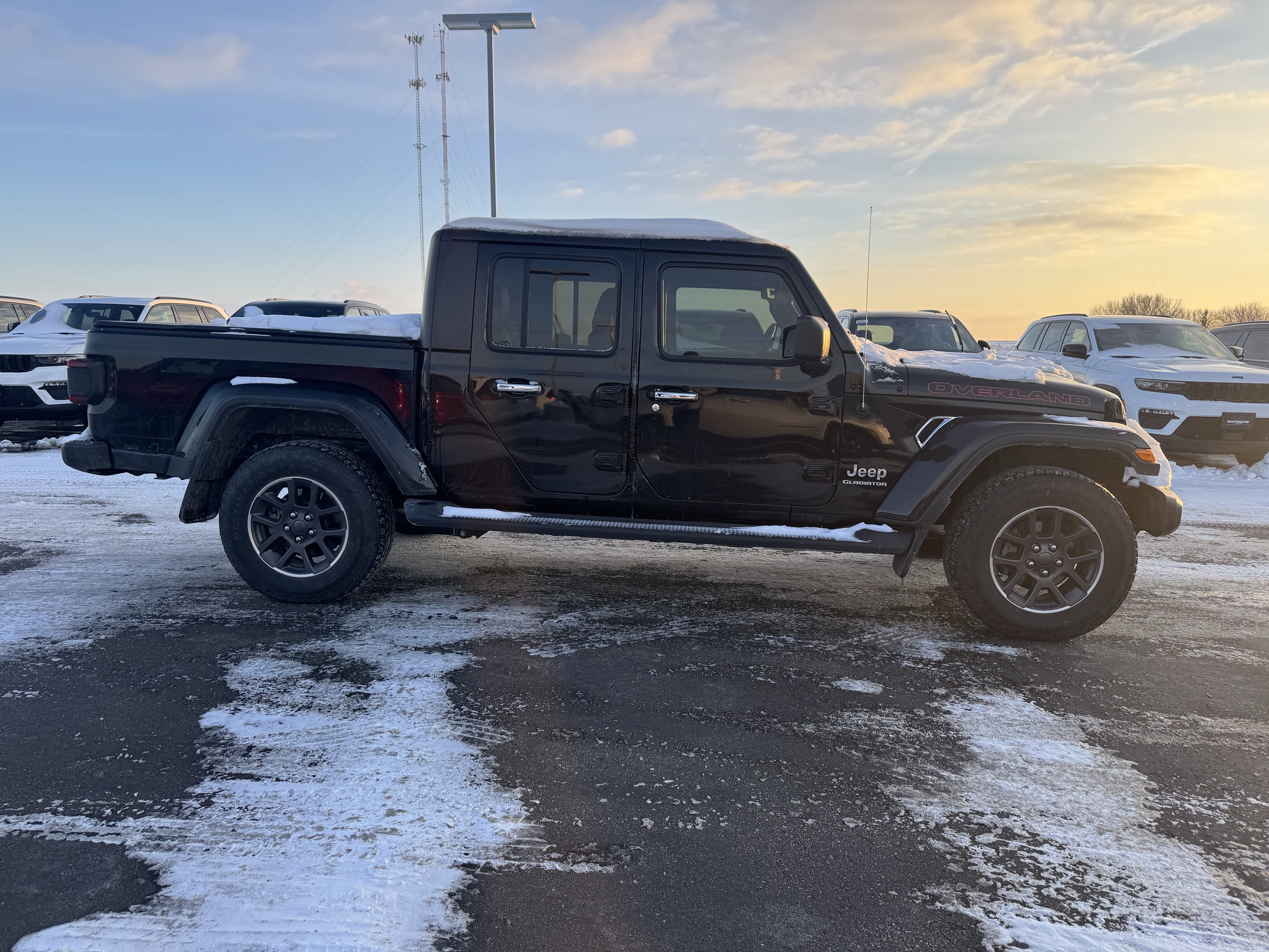 Used 2020 Jeep Gladiator Overland with VIN 1C6HJTFG2LL172207 for sale in Saint Charles, Minnesota