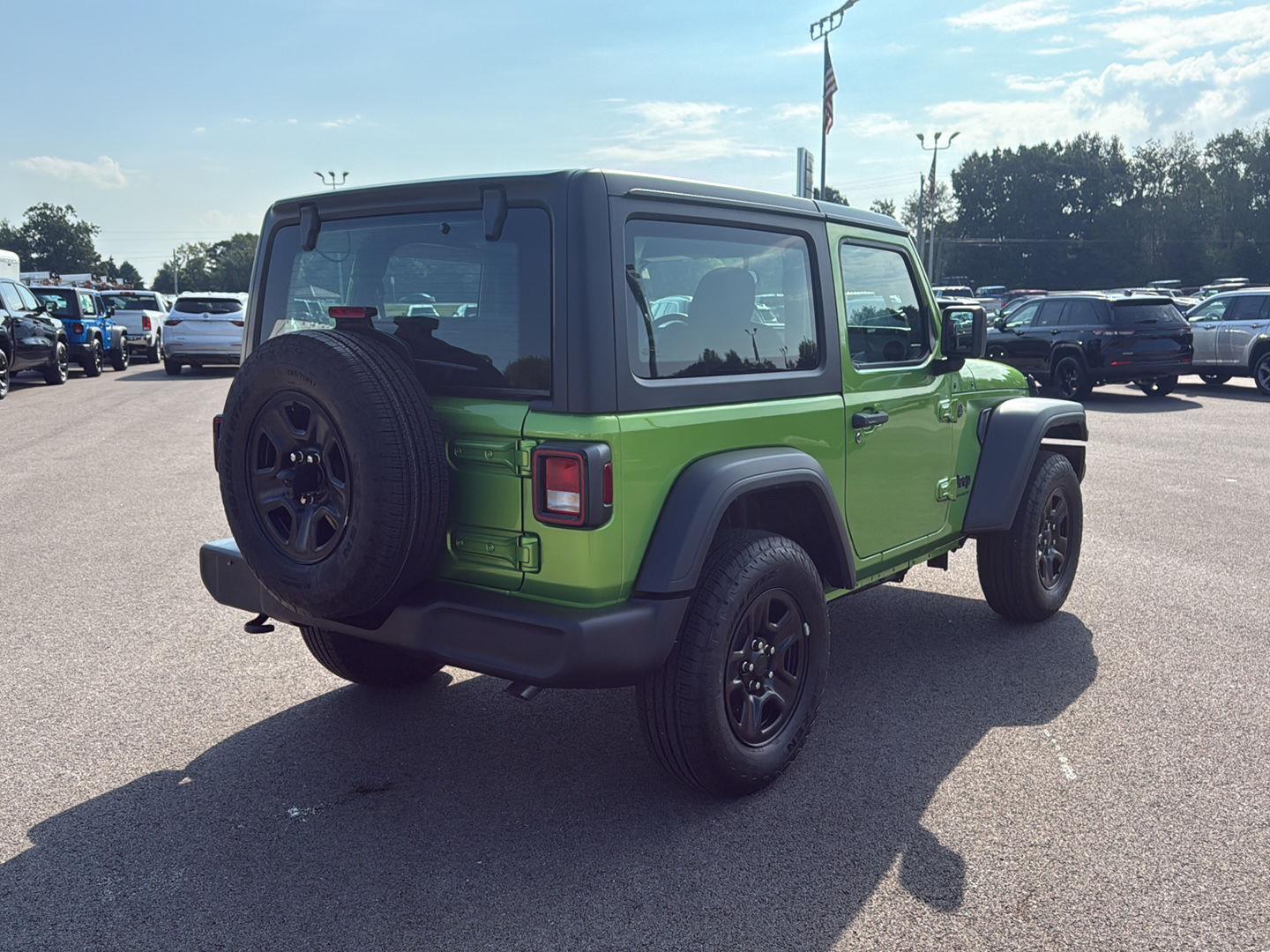 2025 Jeep Wrangler Sport photo 13