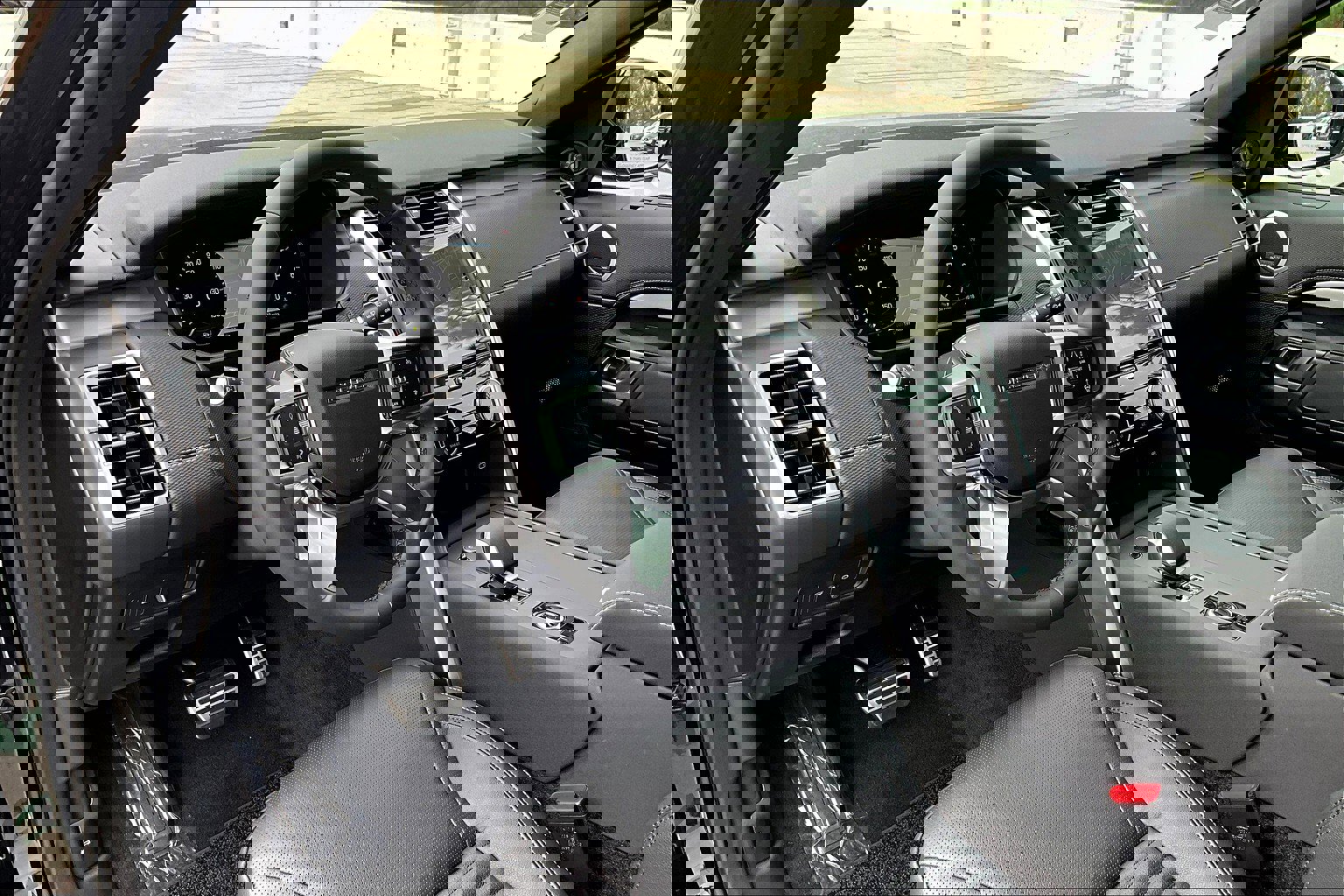 2025 Land Rover Discovery SE photo 4