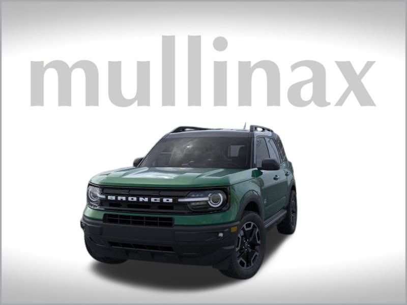 2024 Ford Bronco Sport Outer Banks photo 2