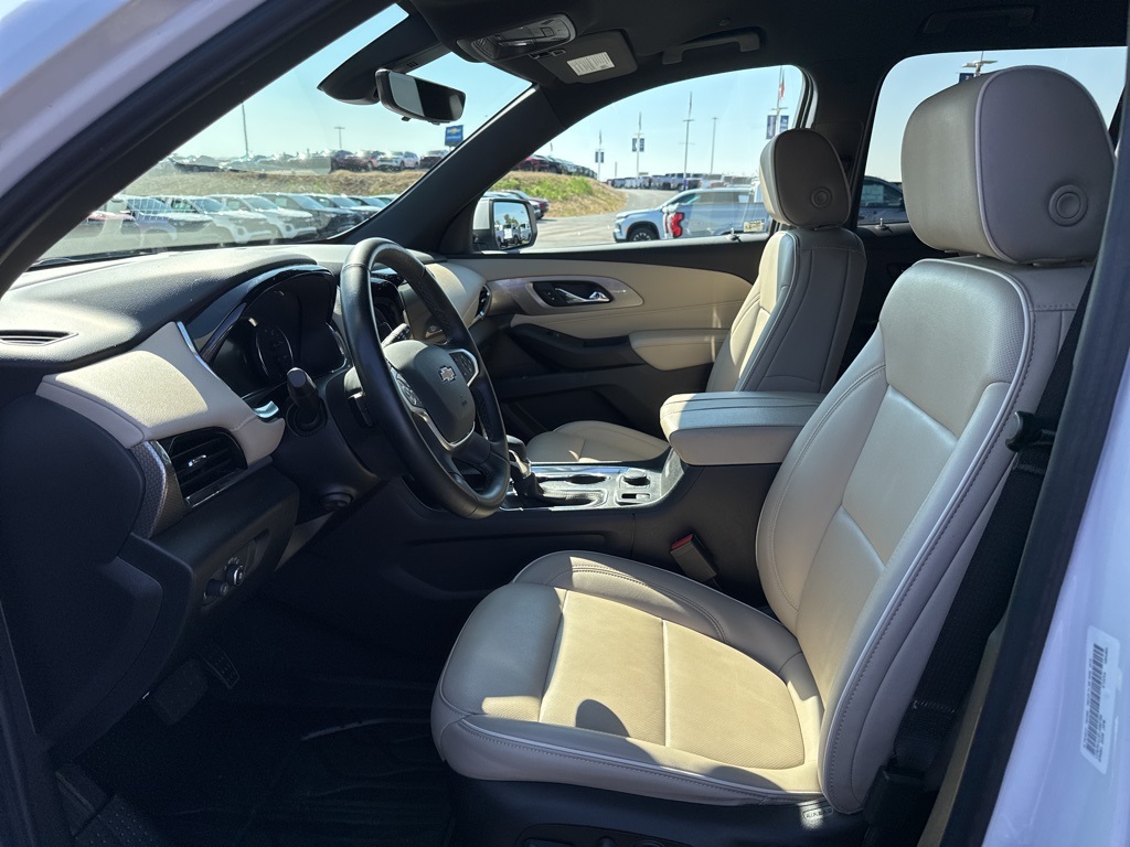 2023 Chevrolet Traverse Premier photo 20
