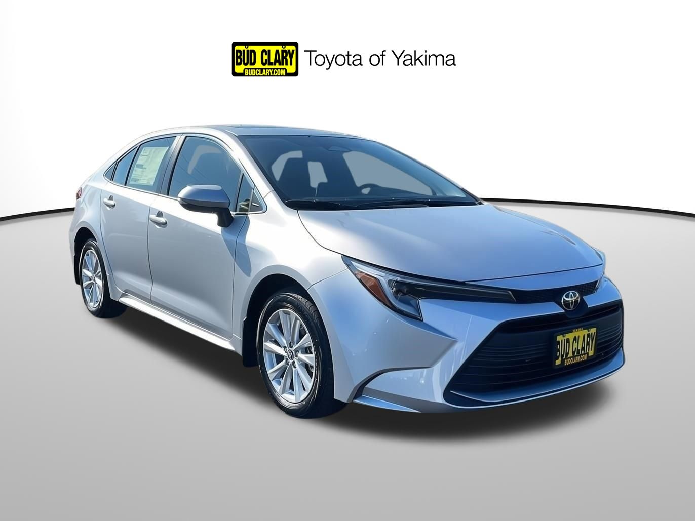 2026 Toyota Corolla XLE's photo