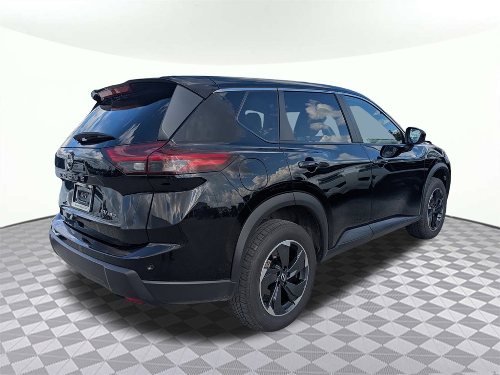 2024 Nissan Rogue SV photo 3