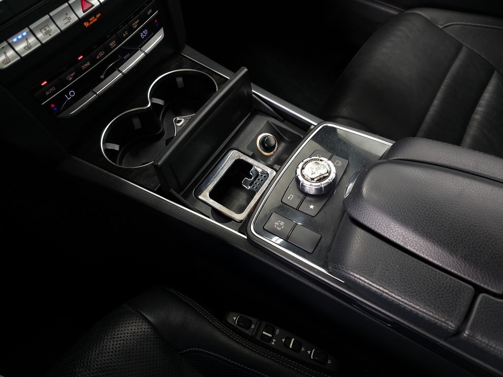 2016 Mercedes Benz E 400 4MATIC photo 21