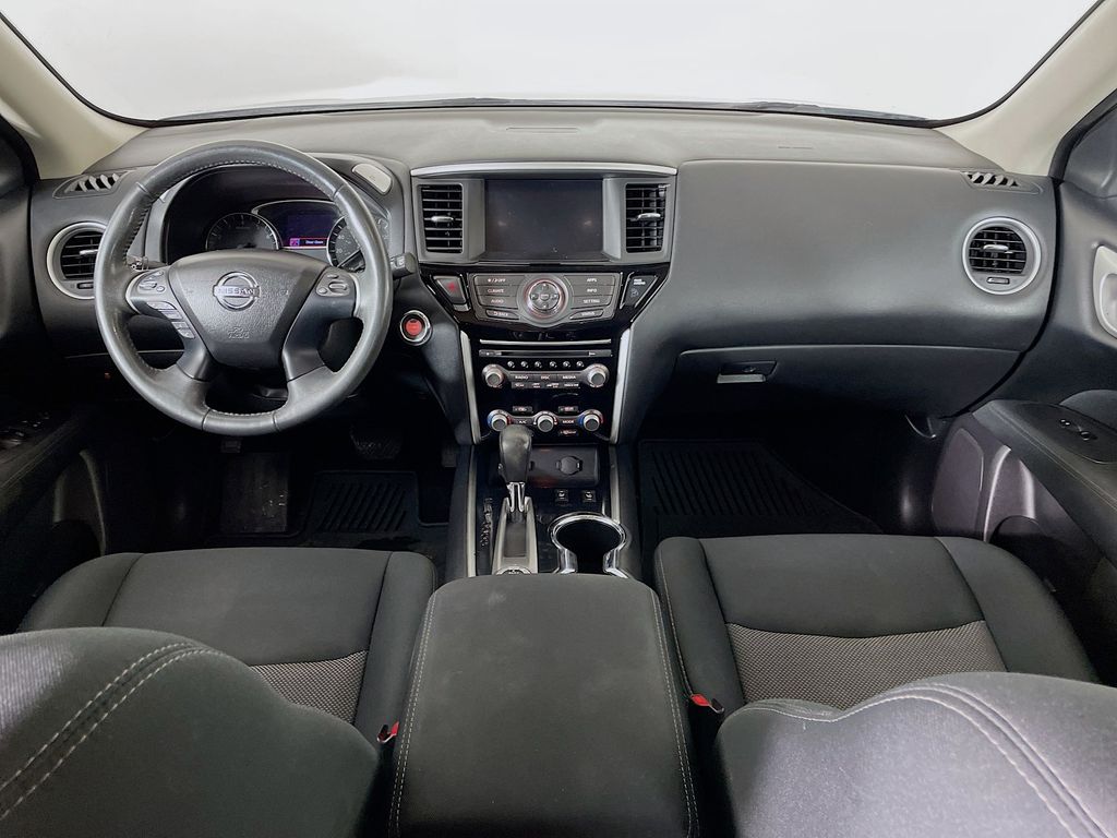 2017 Nissan Pathfinder SV photo 21