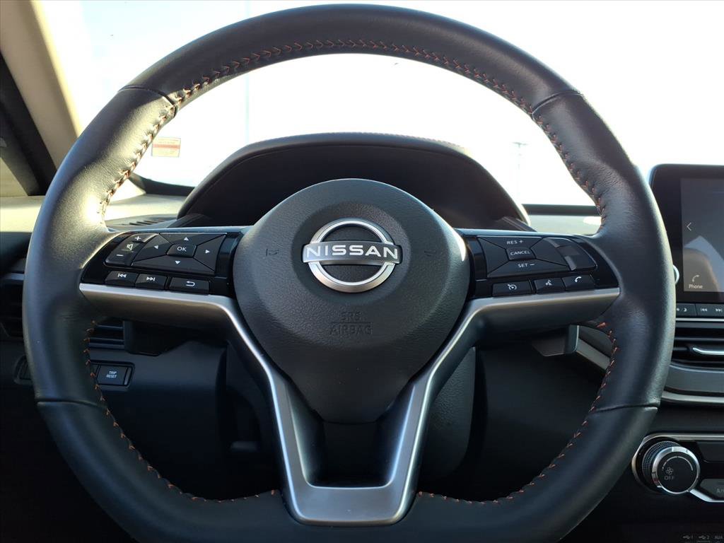 2024 Nissan Altima 2.5 SR photo 29