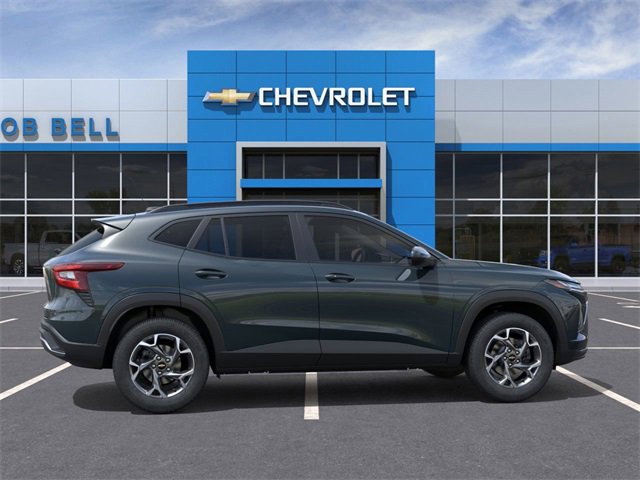 2026 Chevrolet Trax LT photo 4