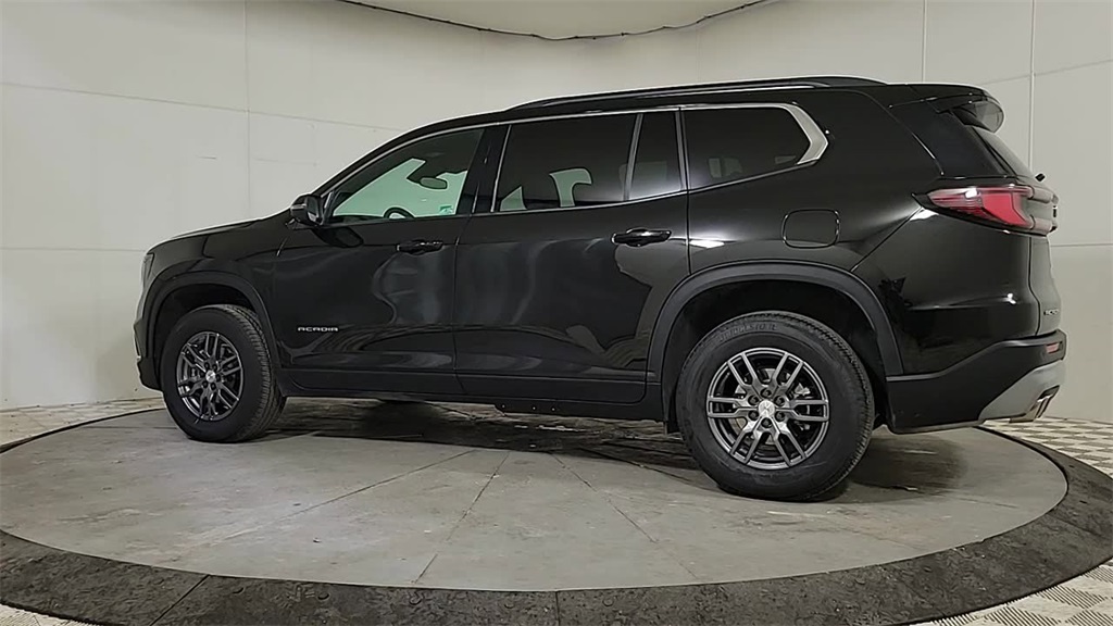 2025 GMC ACADIA - Image 4