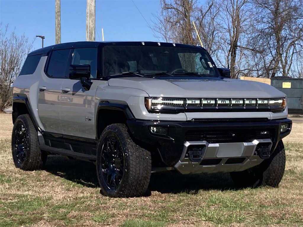 2026 GMC HUMMER EV 2X's photo