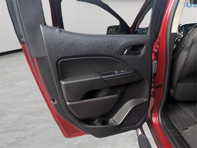 2022 Chevrolet Colorado LT photo 34