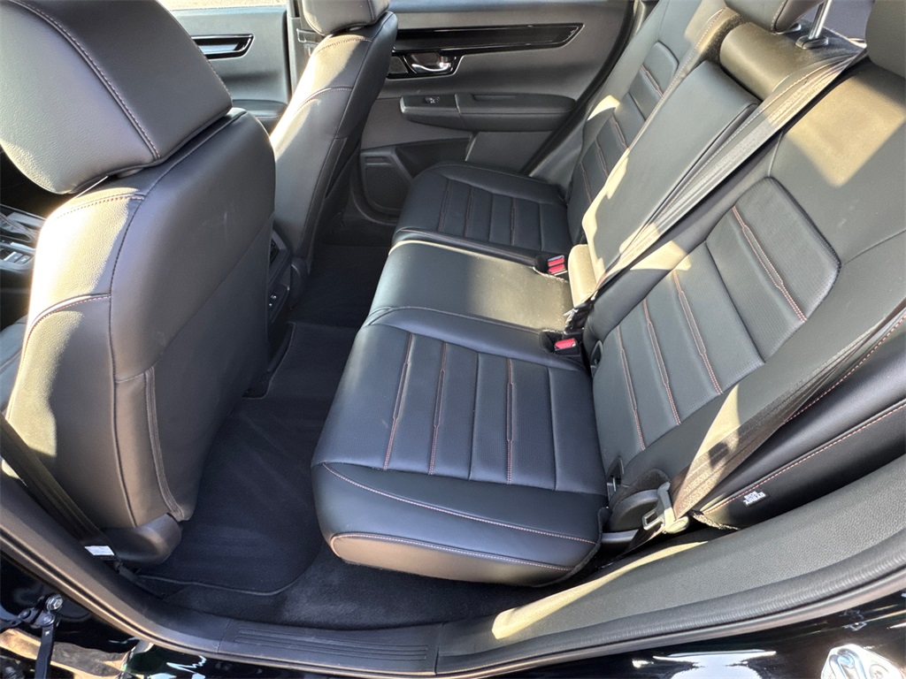 2025 Honda CR-V Hybrid Sport Touring photo 18