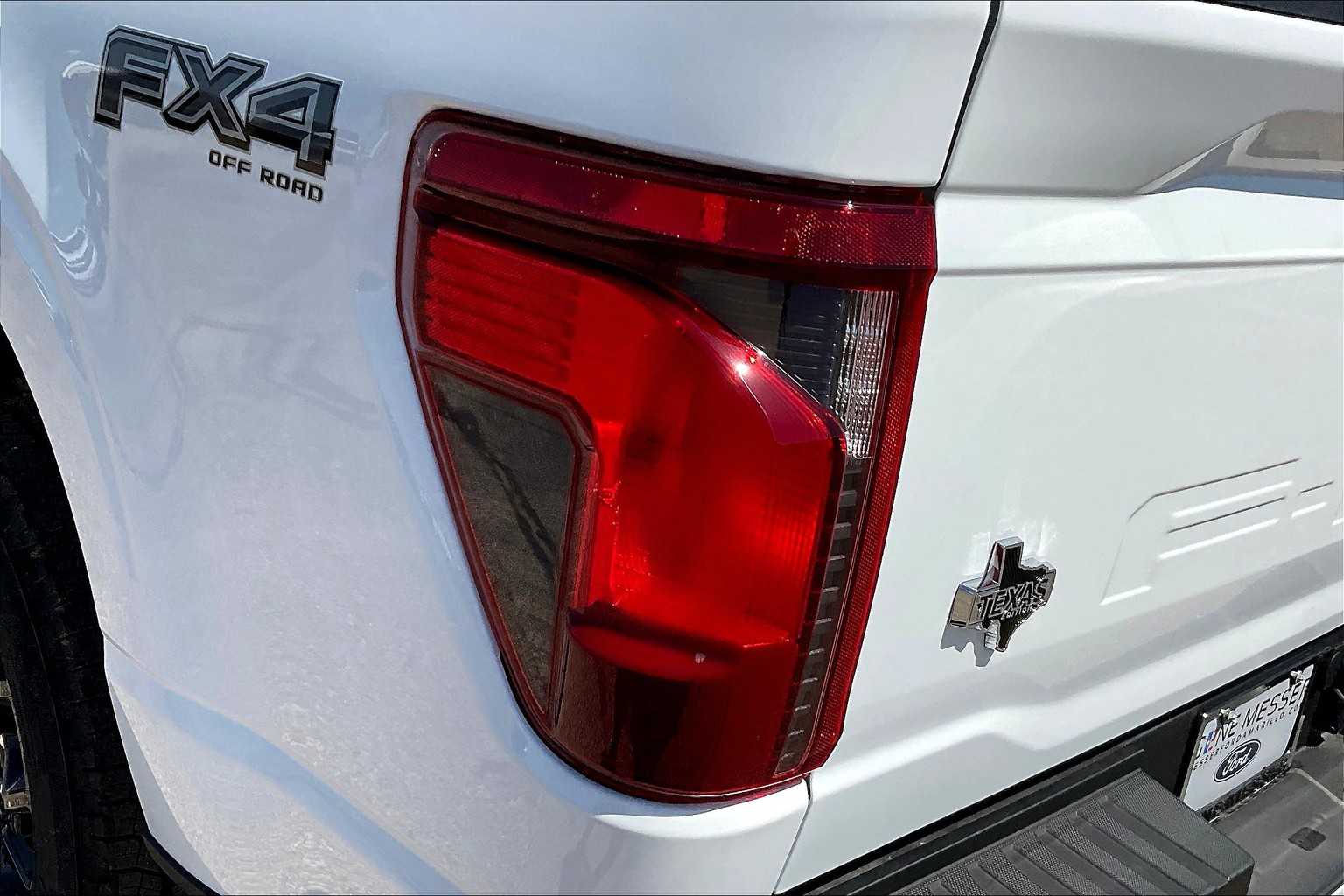 2025 Ford F-150 XLT photo 14