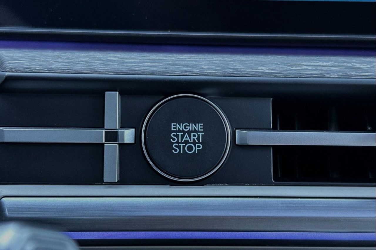 2025 Hyundai Santa Fe Calligraphy photo 23