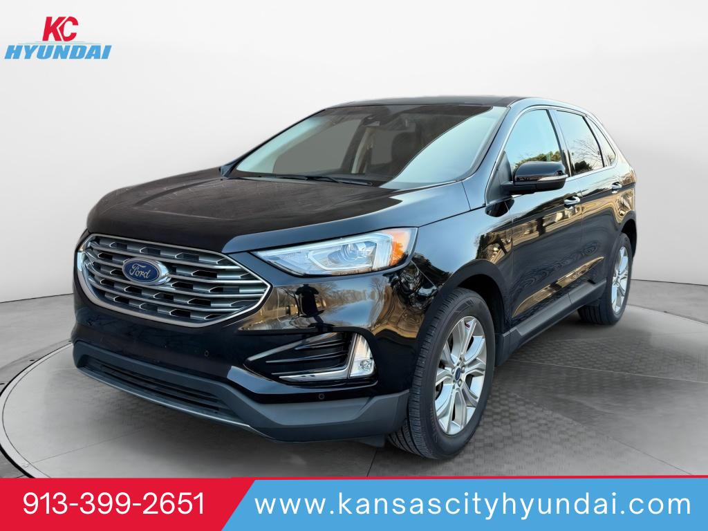 2022 Ford Edge Titanium's photo
