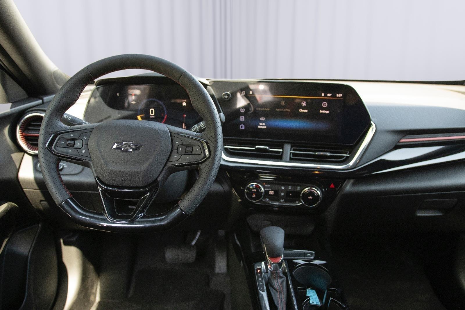 2025 Chevrolet Trax photo 12