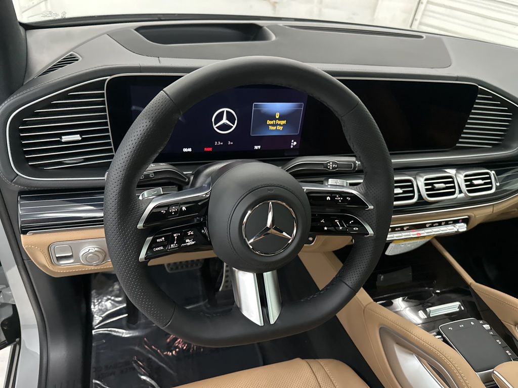 2026 Mercedes Benz GLS 580 4MATIC photo 8