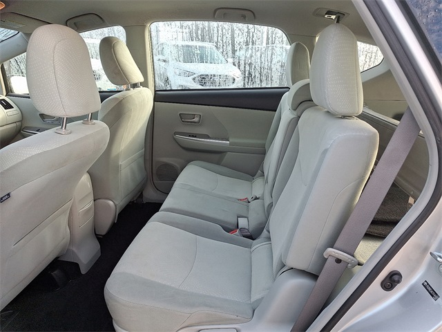 2012 Toyota Prius V Three photo 9