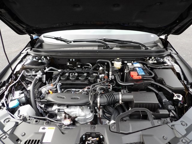 2025 Honda Accord LX photo 31
