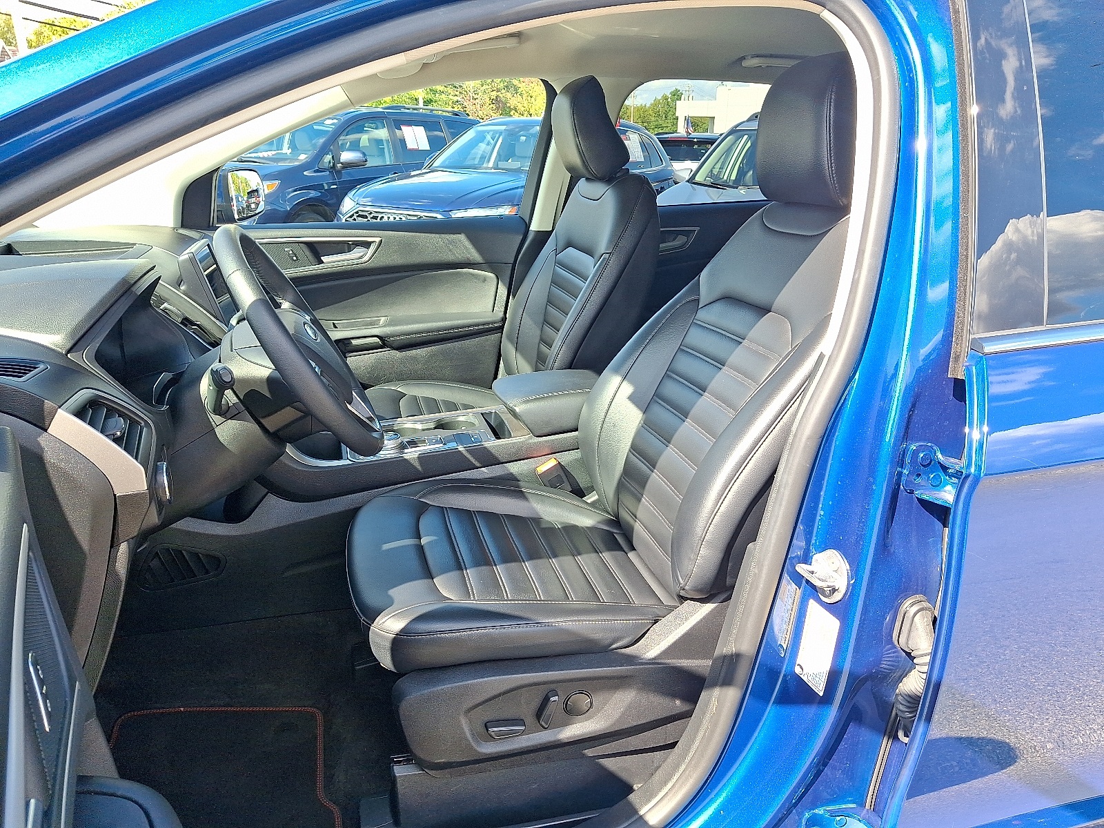 2024 Ford Edge SEL photo 13