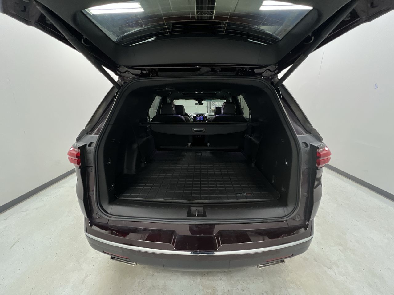 2023 Chevrolet Traverse Premier photo 25