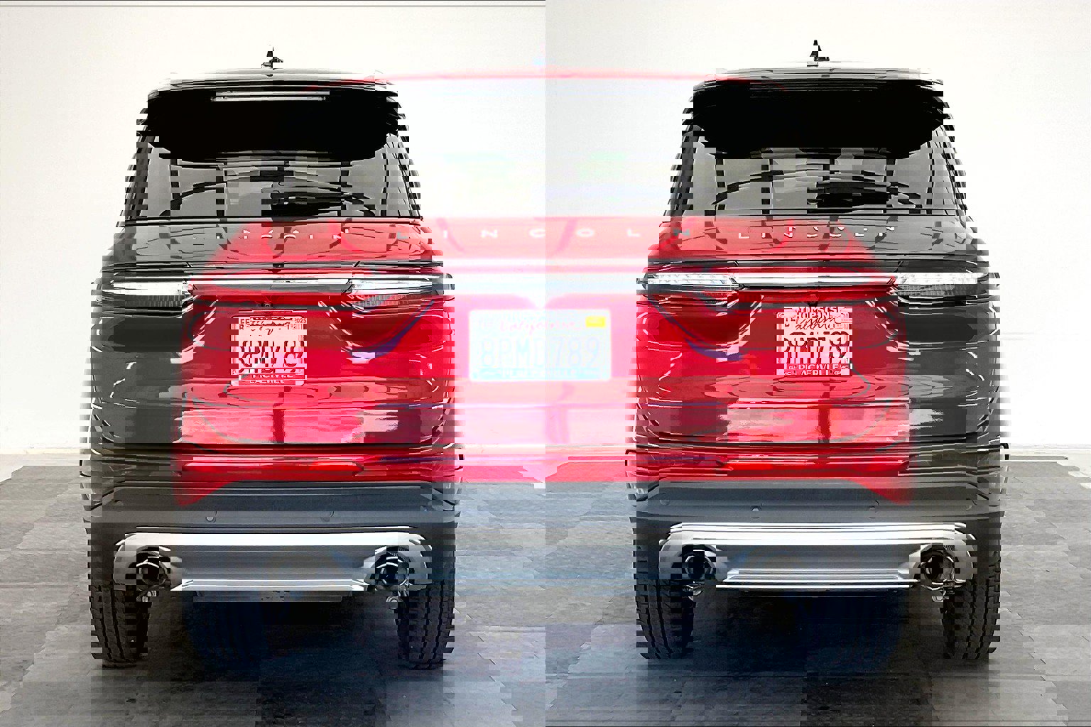 2020 Lincoln Corsair Standard photo 3